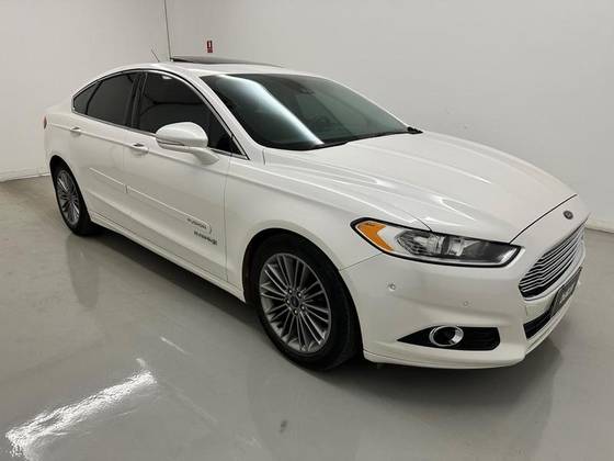 FORD FUSION 2.0 TITANIUM 16V HÍBRIDO 4P AUTOMÁTICO FORD FUSION 2.0 TITANIUM 16V HÍBRIDO 4P AUTOMÁTICO